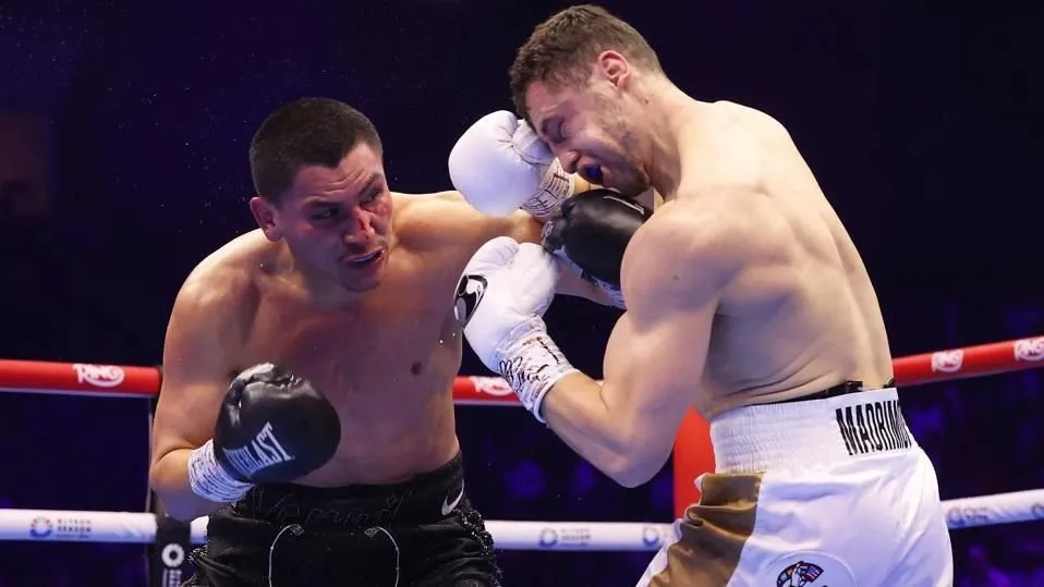 Golden Boy завершает переговоры о бое Верджила Ортиса с Китом Турманом