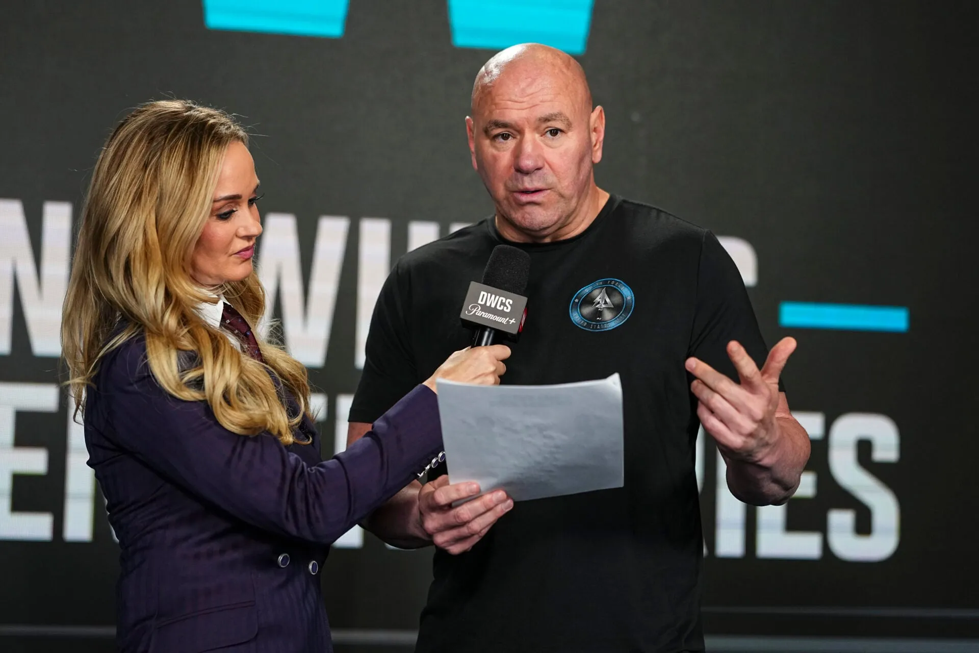 ДАна Уайт с Лорой Санко в рамках десятого сезона шоу DWCS на Paramount