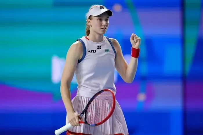 Елена Рыбакина празднует выход в финал турнира в Нинбо после победы над Дианой Шнайдер, 24 октября 2026 года