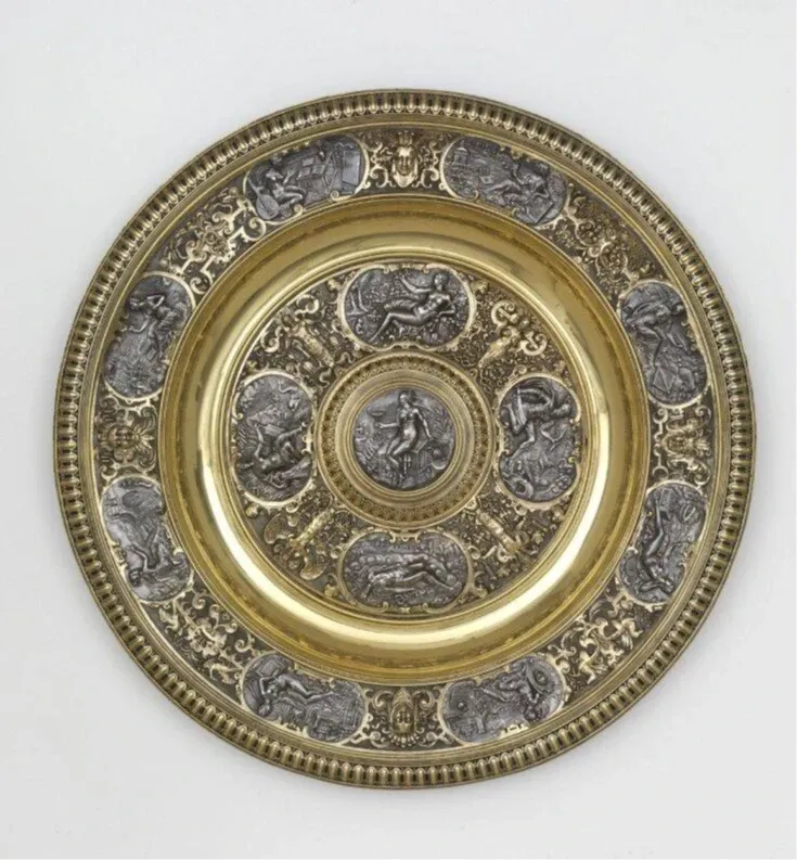 Электротипное блюдо Temperance Basin, изготовленное компанией Elkington & Co. в 1852 году. Аналогичная технология использовалась при создании уимблдонской награды.
