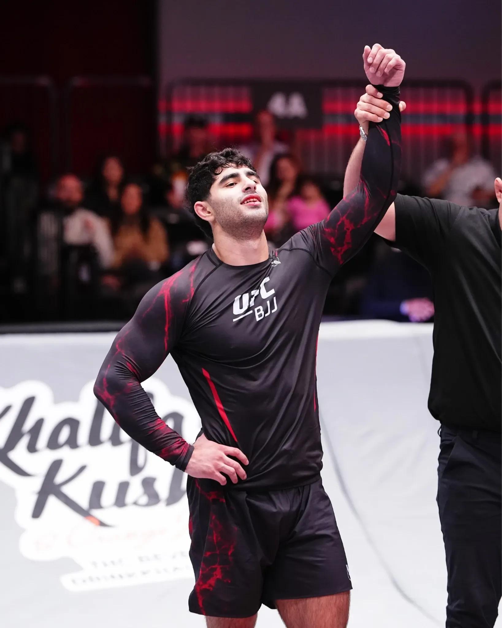 Лиам Крелинстен после победы над Сейилханом Болатбеком на турнире UFC BJJ 13 в Лас-Вегасе