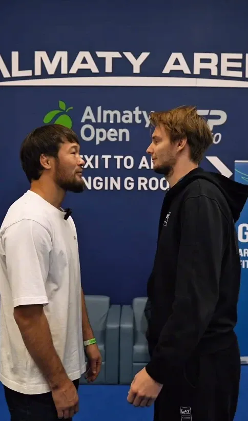 Шавкат Рахмонов и Бублик на битве взглядов на турнире ATP 250 ALMATY